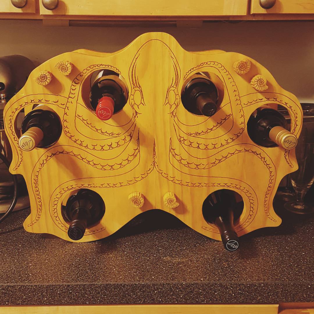 Wine rack: 4